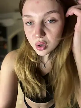 Emaline Fane online show from July 8, 6:23 pm