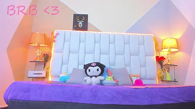 Snapshot of MilkWhore1 chatting on September 24, 12:30 pm MilkWhore1 online show from September 24, 12:30 pm