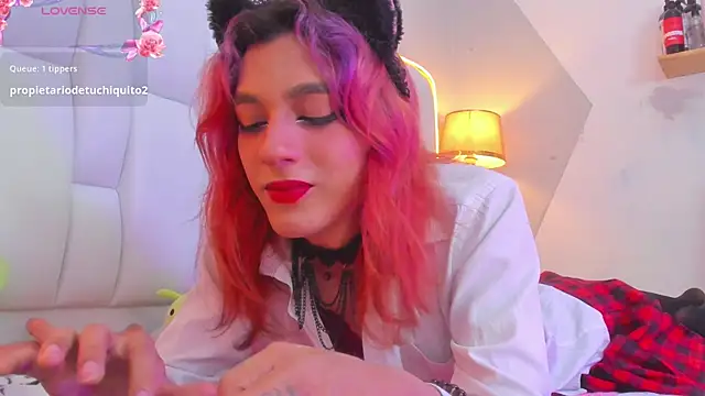 Snapshot of MilkWhore1 chatting on October 6, 2:53 am MilkWhore1 online show from October 6, 2:53 am