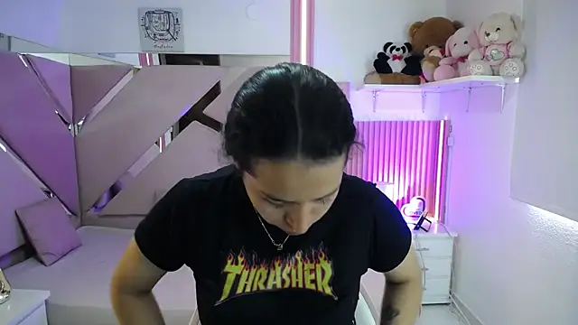 Mia garcia28 online show from July 17, 4:23 pm