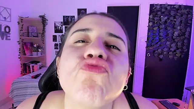 Lana Herondale online show from November 30, 9:13 am