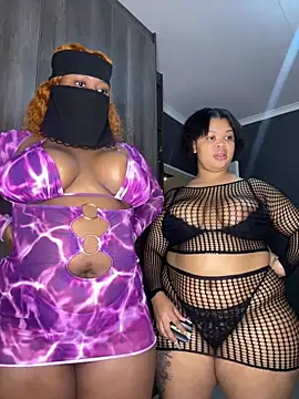 Thick Ass Barbiie online show from April 30, 7:42 pm