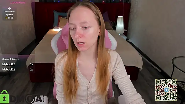 Mia E1fie online show from January 8, 12:02 am