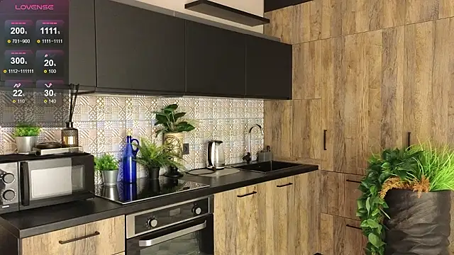 DebiHenks online show from February 5, 5:06 pm