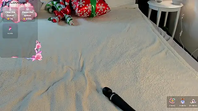 cute luucy online show from December 22, 3:14 am