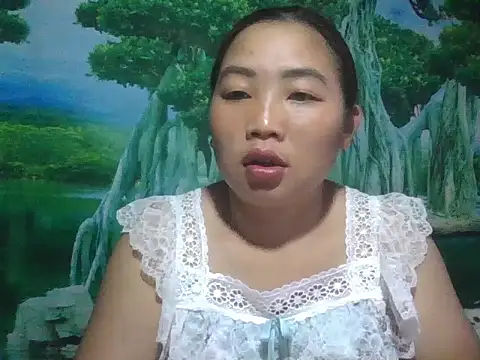 Snapshot of PhamPhung chatting on September 11, 11:05 pm PhamPhung online show from September 11, 11:05 pm