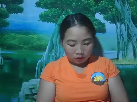 PhamPhung online show from October 2, 2:57 pm