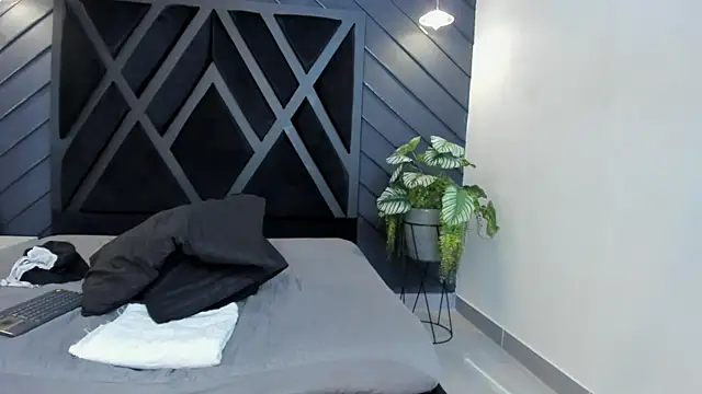 marco garciia  online show from November 1, 11:18 pm