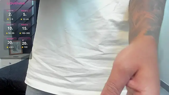 marco garciia  online show from November 29, 12:24 am