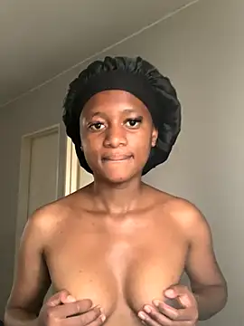 sweetcake87 online show from October 15, 11:32 am