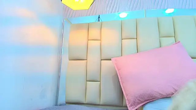 sweet amye online show from October 6, 7:33 pm