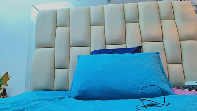 sweet amye online show from February 9, 7:18 pm