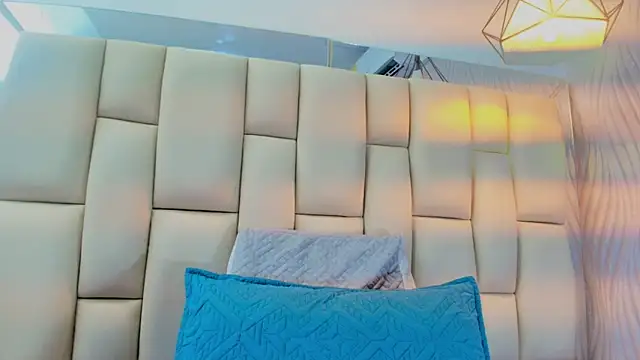 sweet amye online show from March 28, 8:19 pm