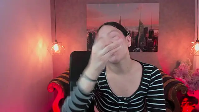 Dali collin online show from February 4, 7:09 pm