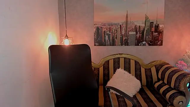 Dali collin online show from March 12, 12:55 pm