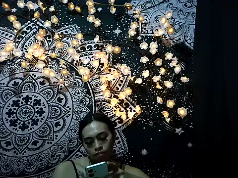 Madylinebigcock69 online show from March 24, 4:45 pm