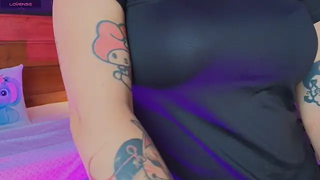 hanna kimura online show from November 25, 7:36 pm