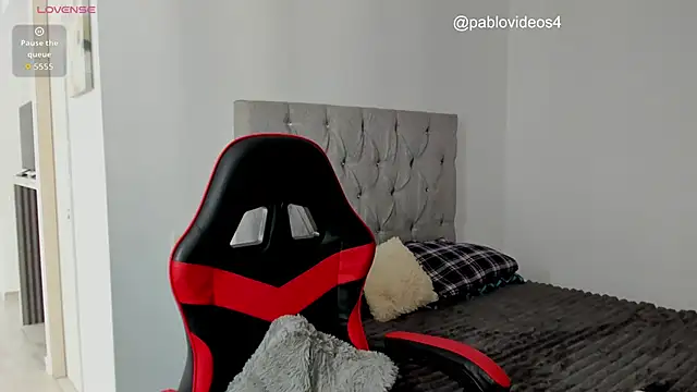 Nicolasmontoya16 online show from October 29, 6:31 pm