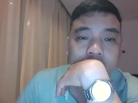 Snapshot of Boy_kuto77 chatting on June 18, 9:14 am Boy kuto77 online show from June 18, 9:14 am