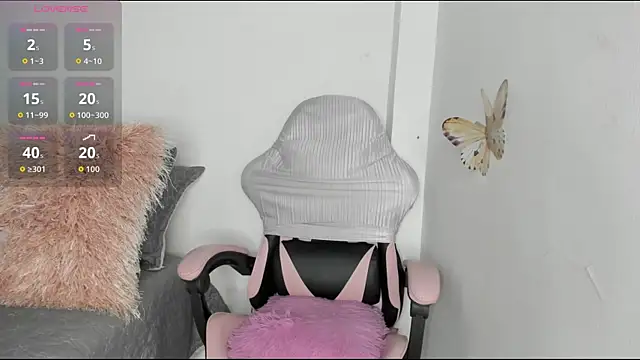 Snapshot of mari-ross chatting on July 18, 2:27 am mari-ross online show from July 18, 2:27 am