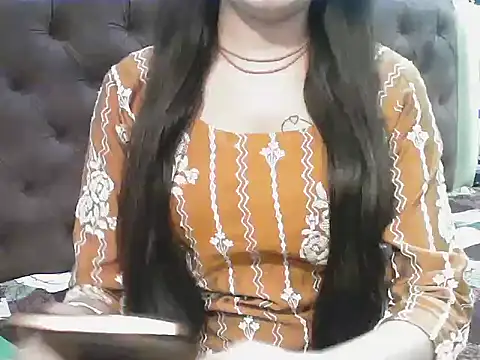 elize   online show from January 18, 2:48 am