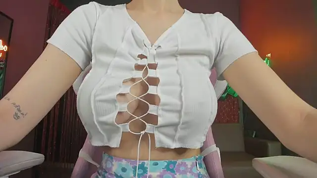 Alice dusk  online show from December 16, 12:10 pm