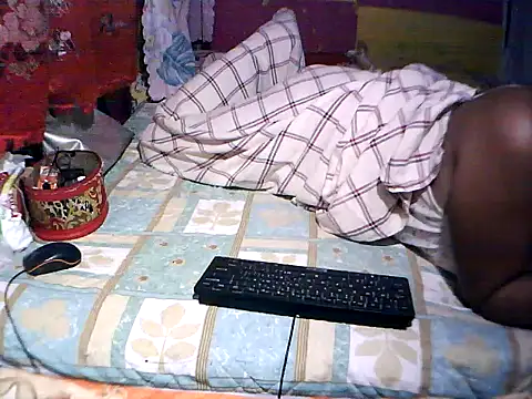 ImSoHorny4uxxx online show from October 12, 10:42 pm