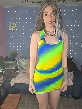 Snapshot of Purple2StayThnxx chatting on May 19, 11:55 pm Purple2StayThnxx online show from May 19, 11:55 pm