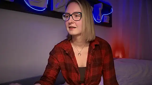 KiraxFate online show from December 20, 3:52 pm