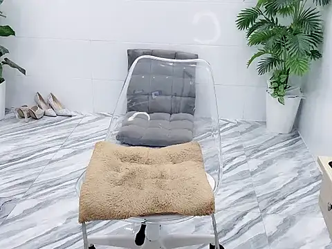 Snapshot of Lyly-2k5 chatting on October 8, 12:08 am Lyly-2k5 online show from October 8, 12:08 am