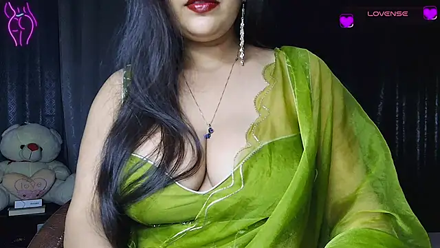 Snapshot of MissNasha chatting on June 3, 2:33 pm MissNasha online show from June 3, 2:33 pm