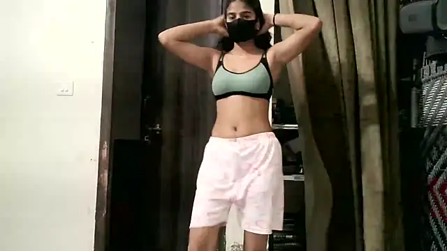 Snapshot of Aarohi_An chatting on May 9, 1:16 pm Aarohi An online show from May 9, 1:16 pm
