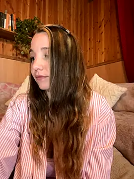 Snapshot of sashapulse chatting on October 8, 11:35 pm sashapulse online show from October 8, 11:35 pm