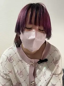 Snapshot of _nemu_ chatting on October 17, 3:10 am  nemu  online show from October 17, 3:10 am