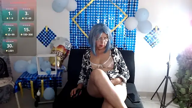 Snapshot of ruth_blue21 chatting on September 27, 2:05 am ruth blue21 online show from September 27, 2:05 am