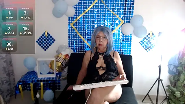 Snapshot of ruth_blue21 chatting on September 29, 11:59 am ruth blue21 online show from September 29, 11:59 am