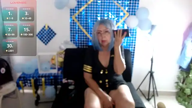 Snapshot of ruth_blue21 chatting on October 3, 4:26 pm ruth blue21 online show from October 3, 4:26 pm