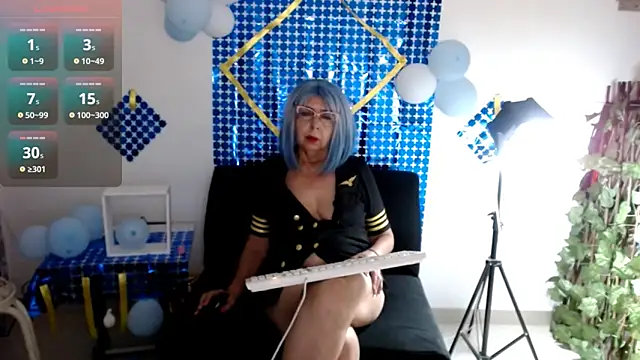 Snapshot of ruth_blue21 chatting on October 7, 4:09 am ruth blue21 online show from October 7, 4:09 am