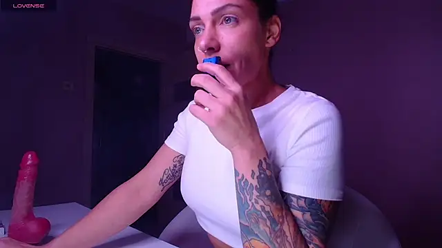 Simona Moonshine online show from September 24, 7:17 pm