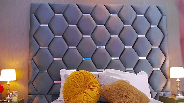 Snapshot of BlaireParker chatting on October 18, 11:55 am BlaireParker online show from October 18, 11:55 am