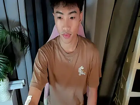 yourhotpinoy online show from June 15, 1:08 am