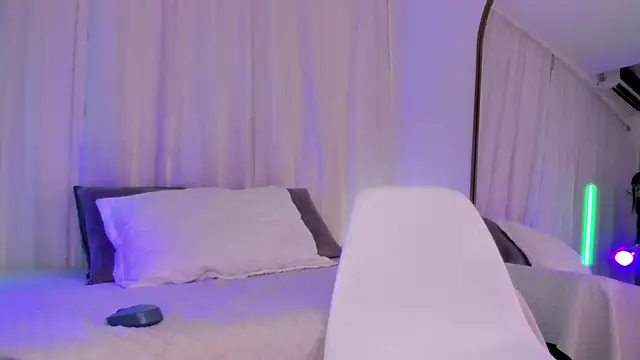 Becky G online show from January 31, 11:14 pm