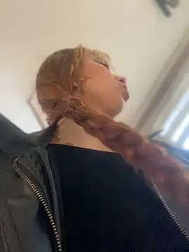 Snapshot of Sallem_Pink chatting on November 21, 11:09 am Sallem Pink online show from November 21, 11:09 am