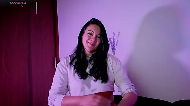 Snapshot of karla_valk1 chatting on March 13, 4:30 am karla valk1 online show from March 13, 4:30 am