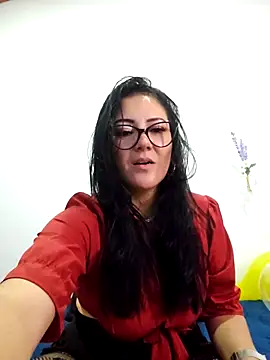 Snapshot of karla_valk1 chatting on April 13, 2:22 pm karla valk1 online show from April 13, 2:22 pm
