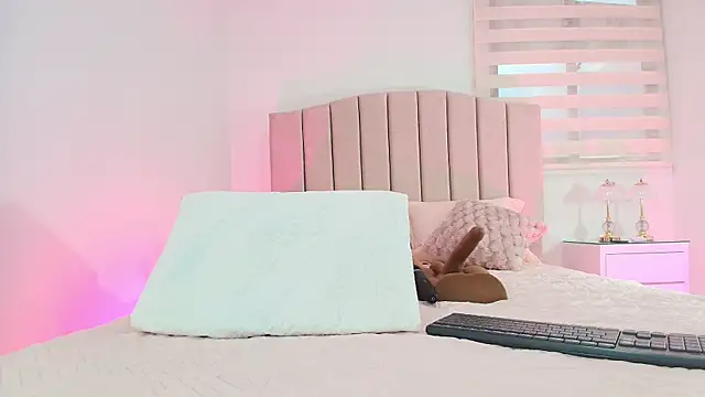 cataleya ebony  online show from October 30, 7:14 pm