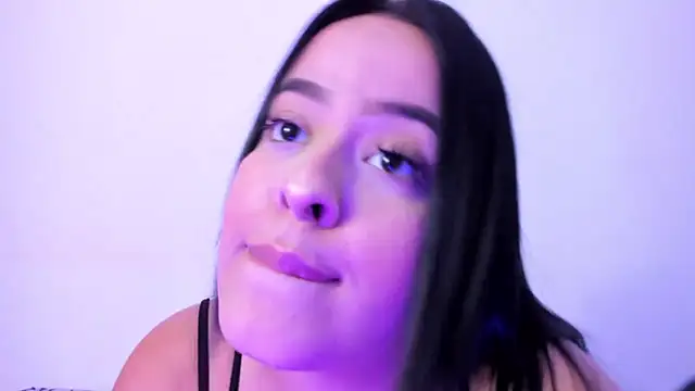 Snapshot of Renata_reyes11 chatting on September 24, 7:50 pm Renata reyes11 online show from September 24, 7:50 pm