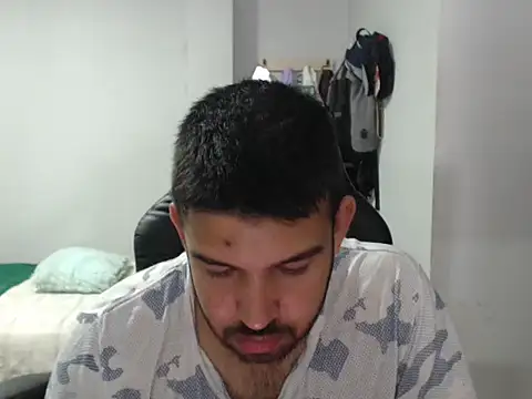 Axel11113 online show from November 15, 3:37 am