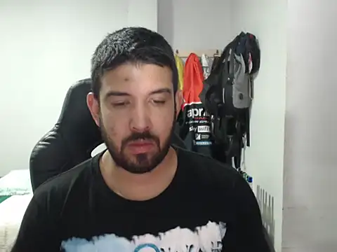 Axel11113 online show from December 3, 1:57 am