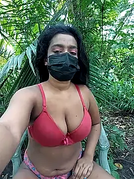 Darkchocosl8 online show from June 9, 8:15 am